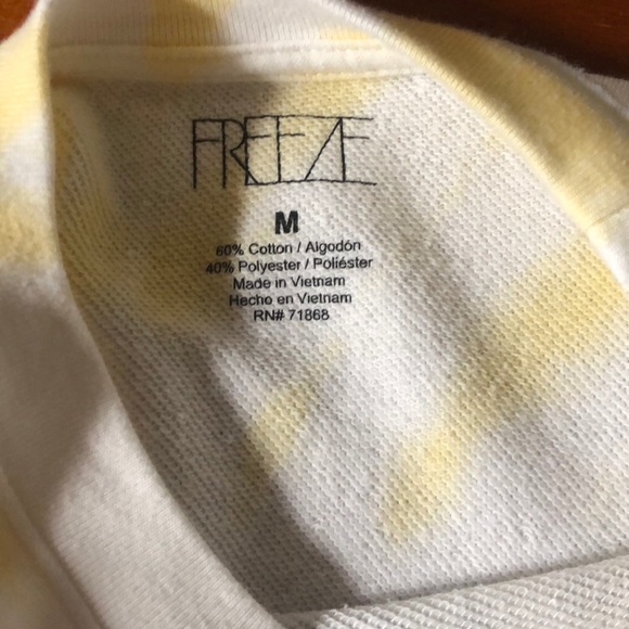 📦 DONATED 📦 FREEZE 🦋 Tie-Dye Sweatshirt - Picture 2 of 2